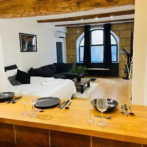 Apartment Aix-en-provence, Atypique Quartier Hyper Centre, Aix-en-Provence